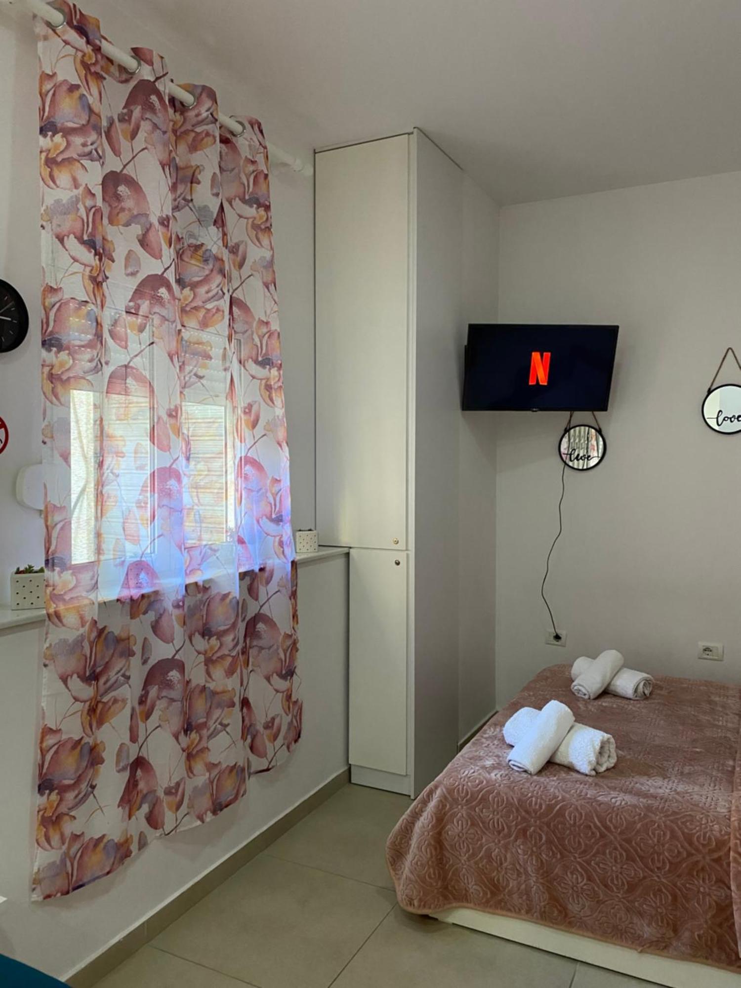 Ayso Inn Tirana City Center ภายนอก รูปภาพ