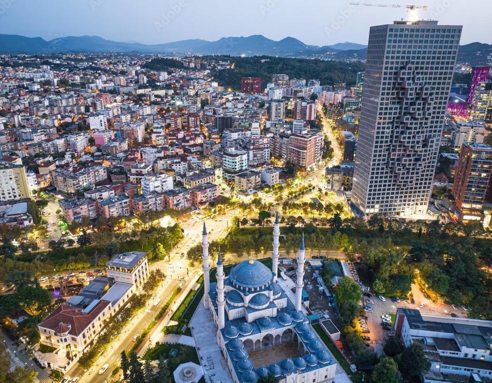 Ayso Inn Tirana City Center ภายนอก รูปภาพ